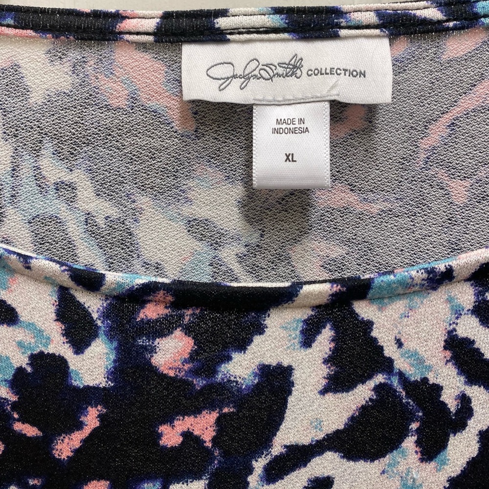 Jaclyn Smith Top - Picture 3 of 5